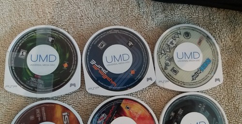 PSP UMD Movies and games Lot Of 10 (108)
