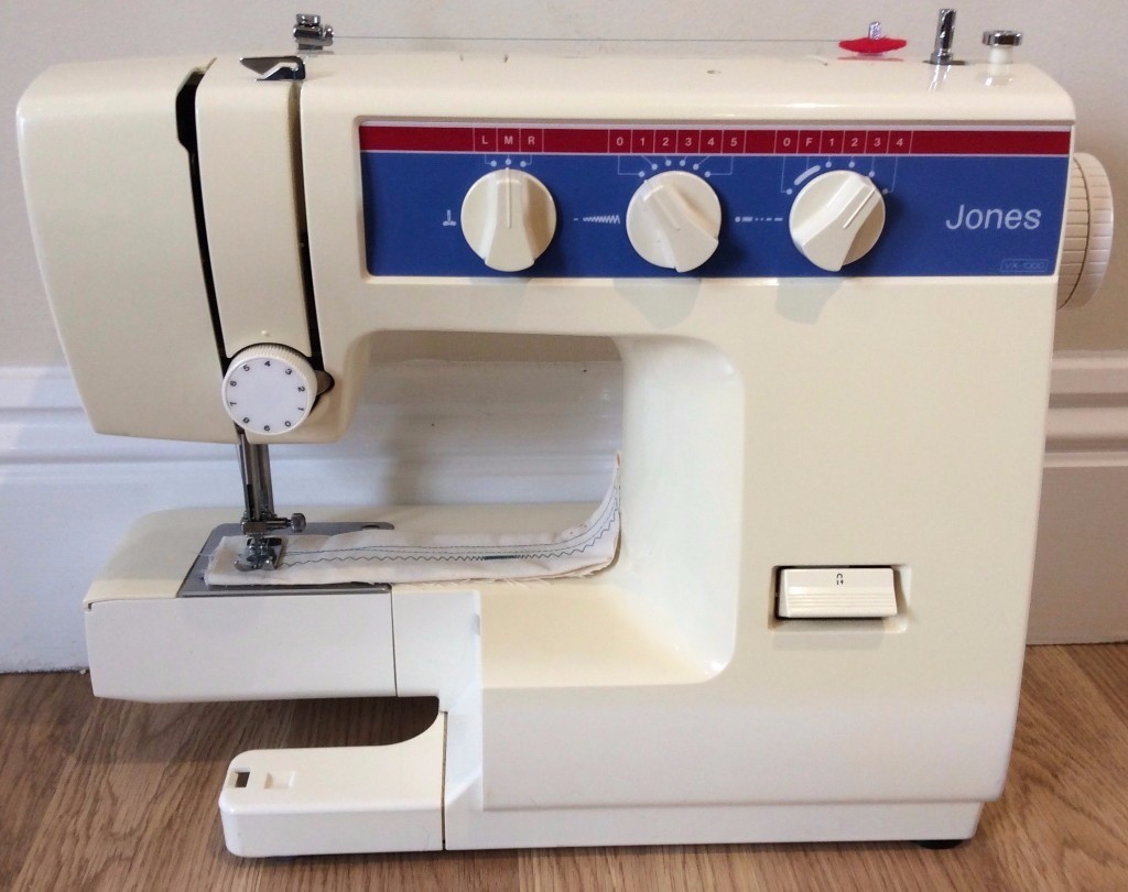 Brother VX1000 Lightweight Sewing Machine PreOwned Serviced With
