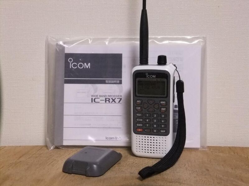 Icom IC-RX7 Wideband Transceiver Scanner Receiver Ham Radio