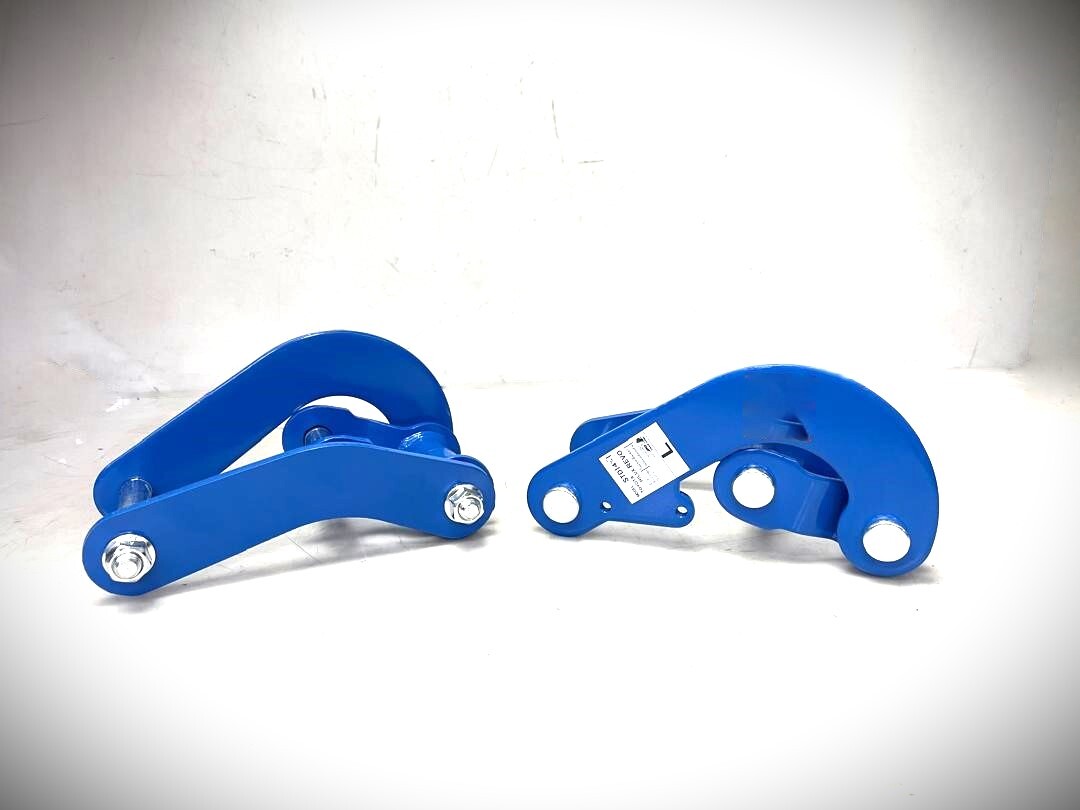 REAR COMFORT SHACKLES SHACKLE For Toyota HILUX REVO MK8 M70 M80 SR SR5