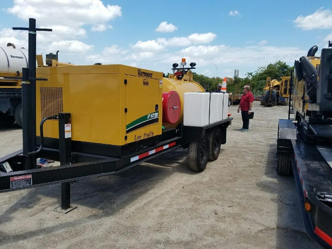 2017 Vermeer Directional drill, MX125 Mix Unit and Valtron Vacuum Excavator Comb