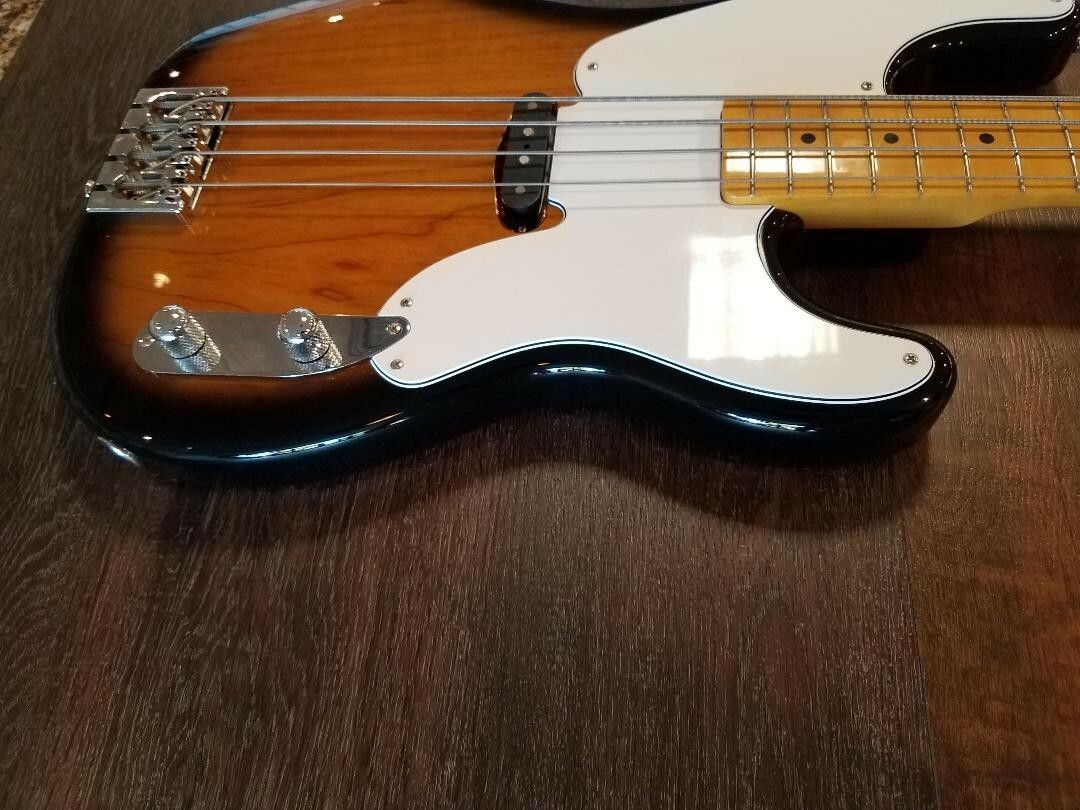 fender sting bass- 2013 Very clean