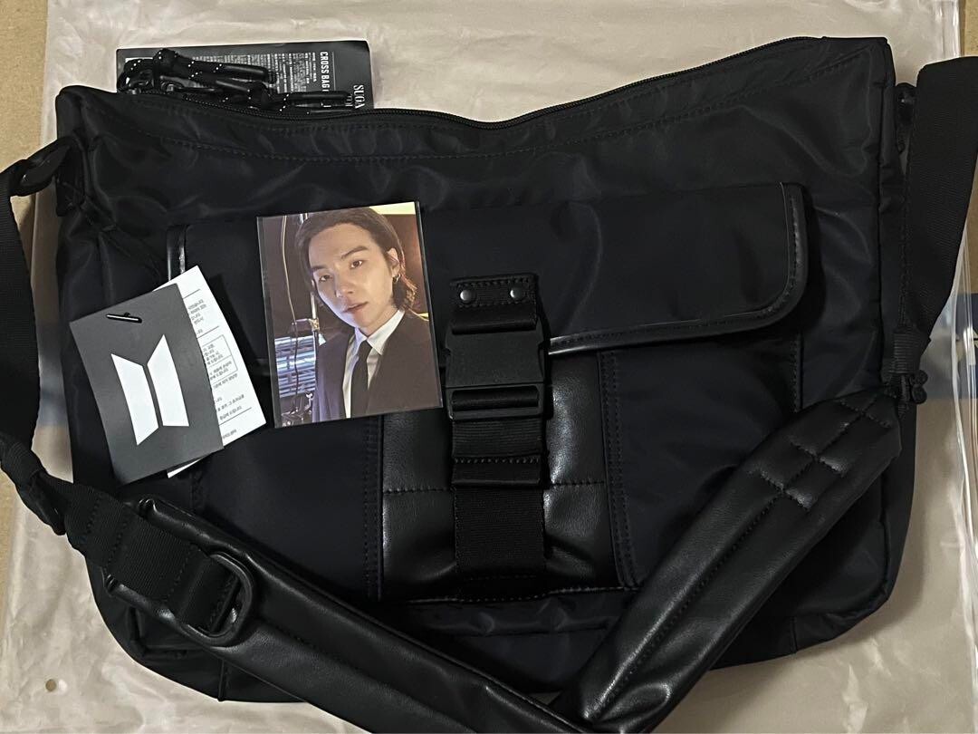 K-POP・アジア BTS MOS WAIST BAG K-POP・アジア BTS MOS WAIST BAG BTS OFFICIAL MAP OF THE SOUL