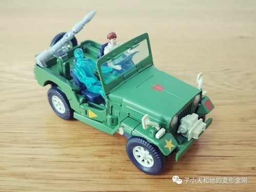 Transformers Masterpiece MP47 Cybertron Autobot Scount Hound Willys Jeep New