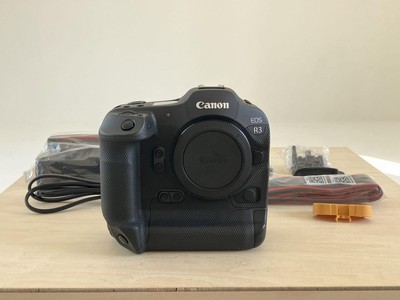 Canon EOS R3 Mirrorless Digital Camera Body -Beautiful product