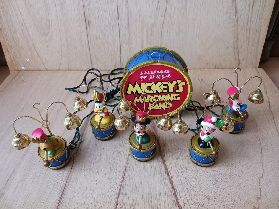 Mr. Christmas Mickeys Marching Band Holiday innovation