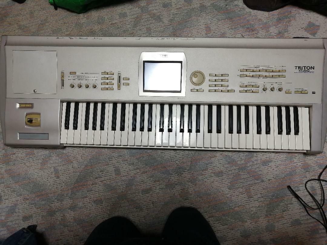 Korg Triton 61 Keys Music Workstation Synthesizer: купить с доставкой из Германии, цена 80 489 руб - (402983756907) Korg Triton 61 Keys Music Workstation Synthesizer: купить с доставкой из Германии, цена 80 489 руб - (402983756907)