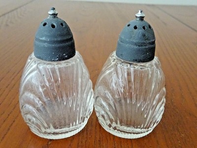 *CAPRICE CLEAR PAIR SALT & PEPPER SHAKERS CAMBRIDGE GLASS-1936-1958-B19-E