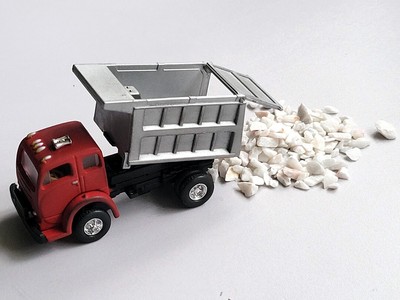 HO Scale Classic Metal Works #30115 1953 White 3000 Dump Truck Weathered w/ Load
