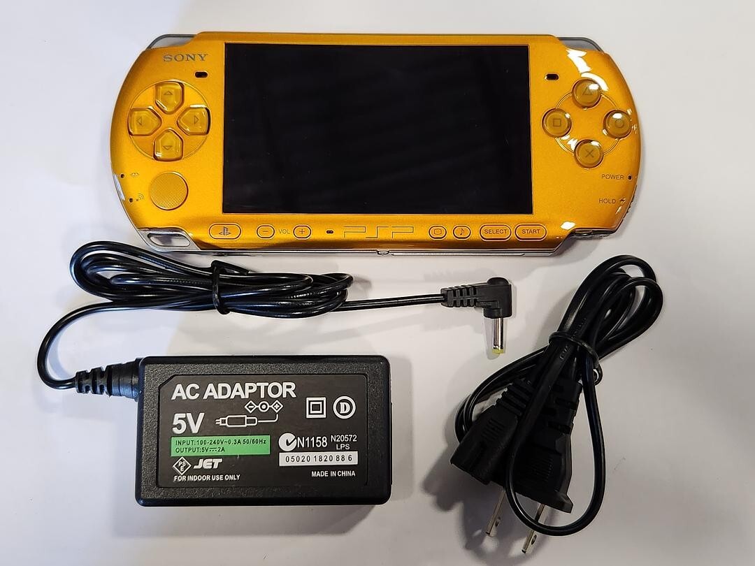 PSP-3000 イエロー 箱付き 送料無料 PSP PSP-3000 ブライトイエロー 本体 アダプタ 箱等付