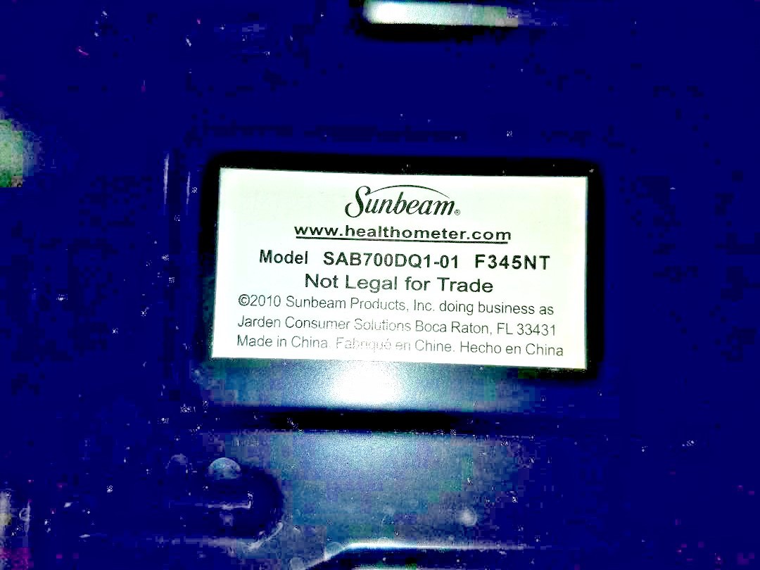 Used Sunbeam Analog Healthometer Bathroom Scale in pounds - white, works great