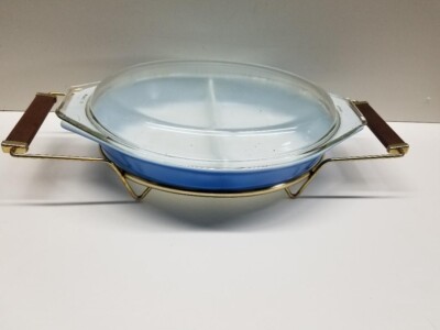 Pyrex Divided 1 1/2 QT Bright Royal Blue Casserole Dish w/Lid and cradle carrier