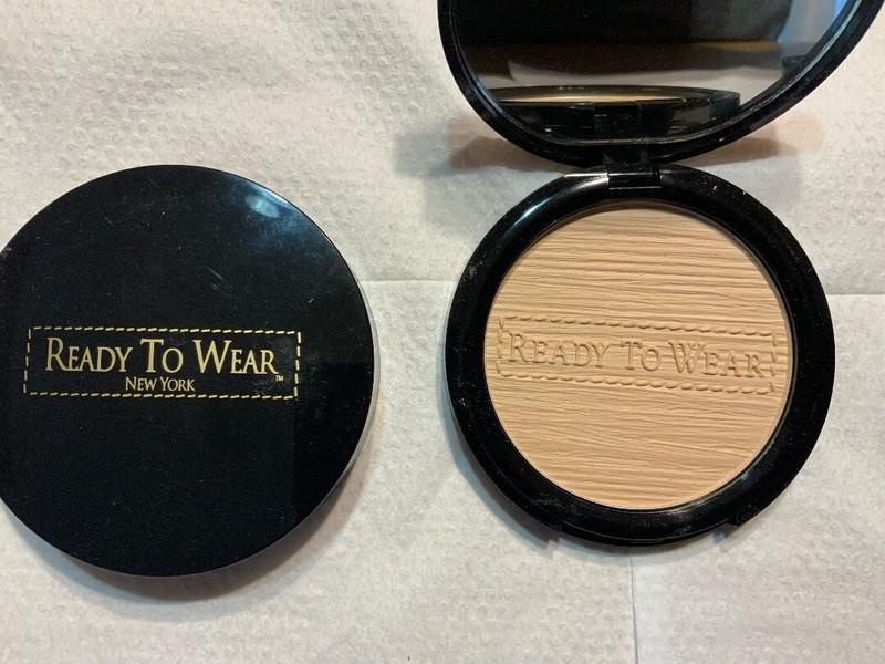 Ready To Wear Powder Excellence Face Powder, Light - Full