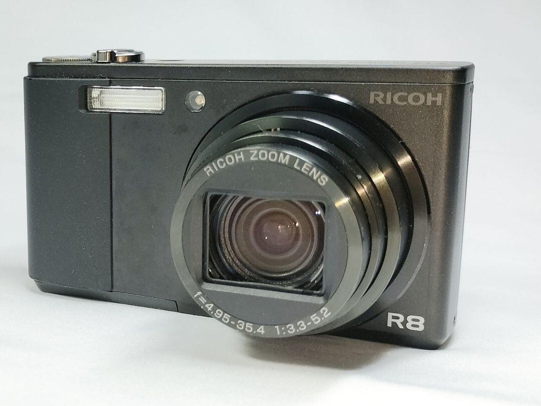 リコー　R8 Ricoh Caplio Series Caplio R8 Black 7.1X Optical Zoom 10MP