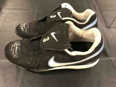 EVAN LONGORIA 2009 Signed Auto GU RAYS Baseball Cleats JSA LOA Grey Flannel