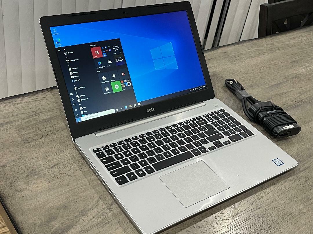 DELL/第8世代 Corei7/Windows10/Inspiron 5570 Dell Inspiron 5570 15.6