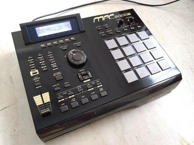 AKAI MPC 2000XL Good Condition Rare Black Custom Maintained CF installed