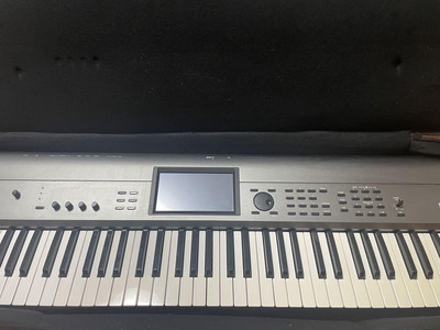 KORG KROME EX 73 Key Synthesizer Workstation