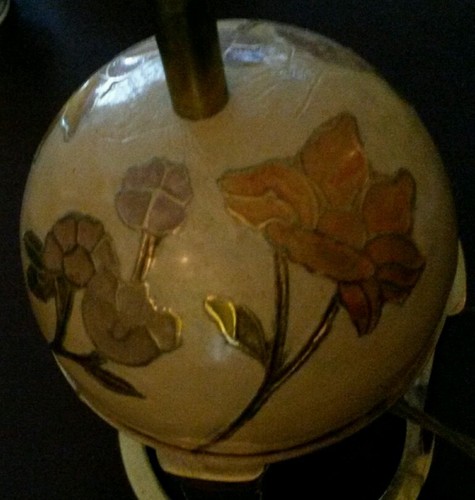 Small Vintage Cloisinne Table Lamp Brass Floral Tan