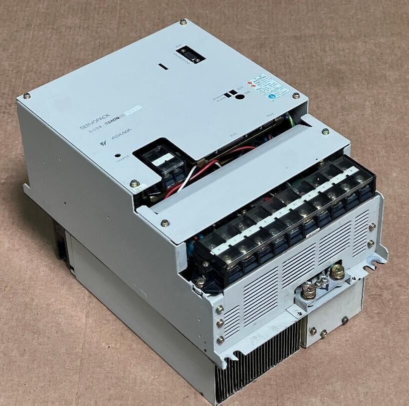 YASKAWA SERVOPACK SGDB-75ADG -PY98 SGDB-75ADG-PY98 SERVO YASKAWA SERVOPACK SGDB-75ADG -PY98 SGDB-75ADG-PY98 SERVO