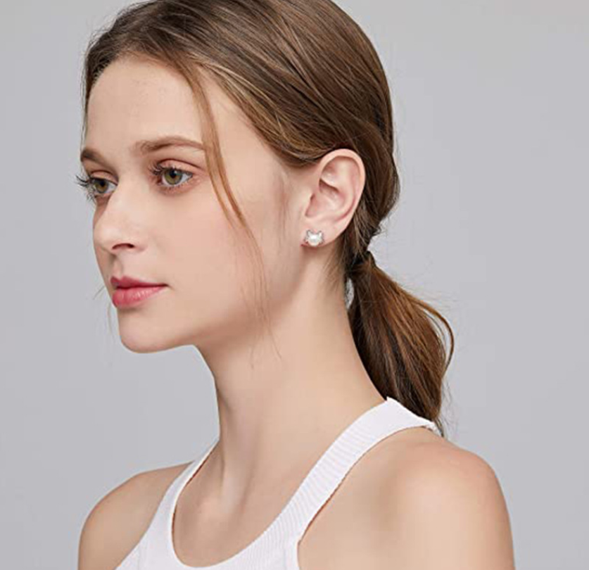 S925 Sterling Silver Kitty Cat White Freshwater Pearl Stud Earrings Gift PE58