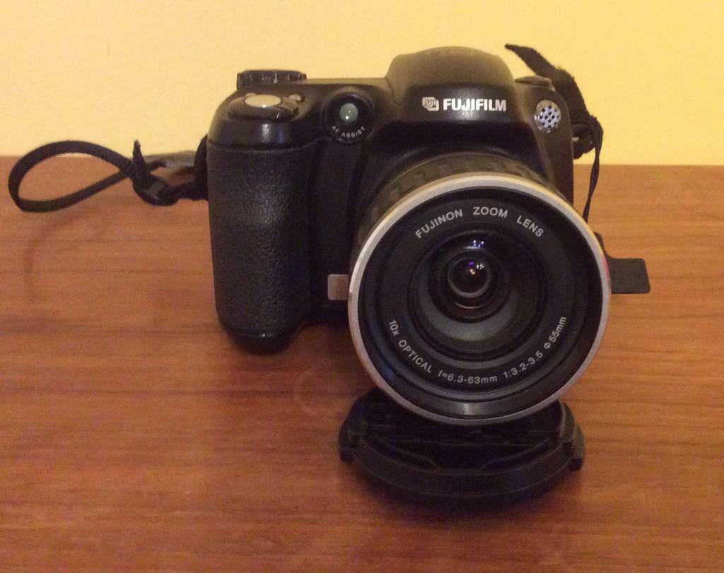 fujifilm finepix s5600 digital camera