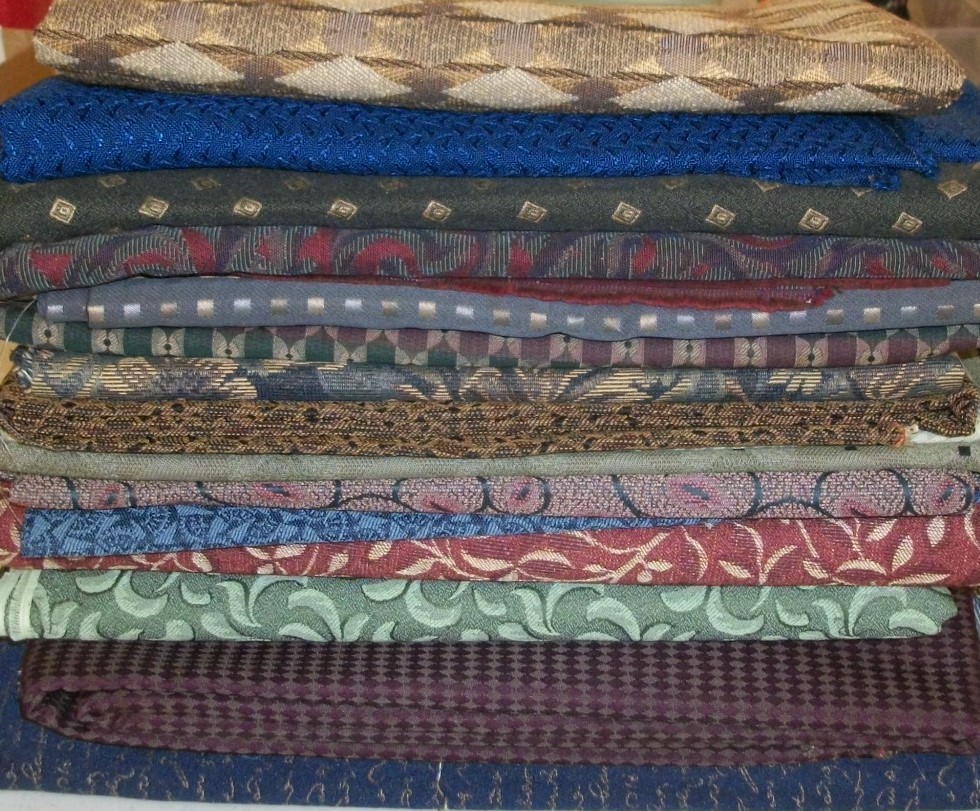 Upholstery Fabric Craft Lot 25 Pounds Unused Remnants - Great Patterns!