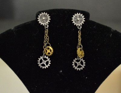 Alchemy Gothic Steampunk Machine Head Gear Stud Dangle Earrings Pair