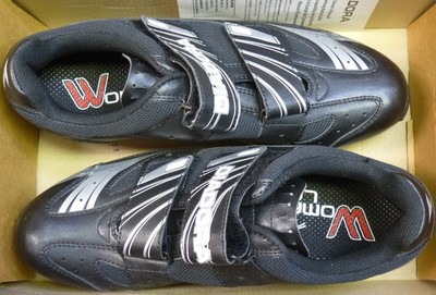 Shoes Womens DIADORA Escape US 10 BLACK SILVER WHITE 26.5 cm Cycling NEW
