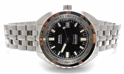 Doxa Store Display out of 10 SUB 300T Aquamarine