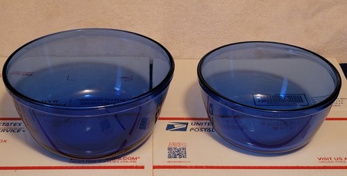 Vintage Set of 2 Cobalt Blue Glass Nesting Mixing Bowls Anchor Hocking Ovenware