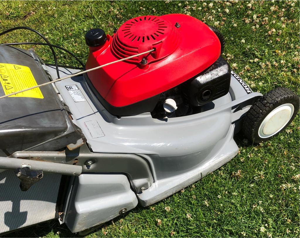 Honda Hrb476c Self Propelled roller lawnmower 19” cut just serviced