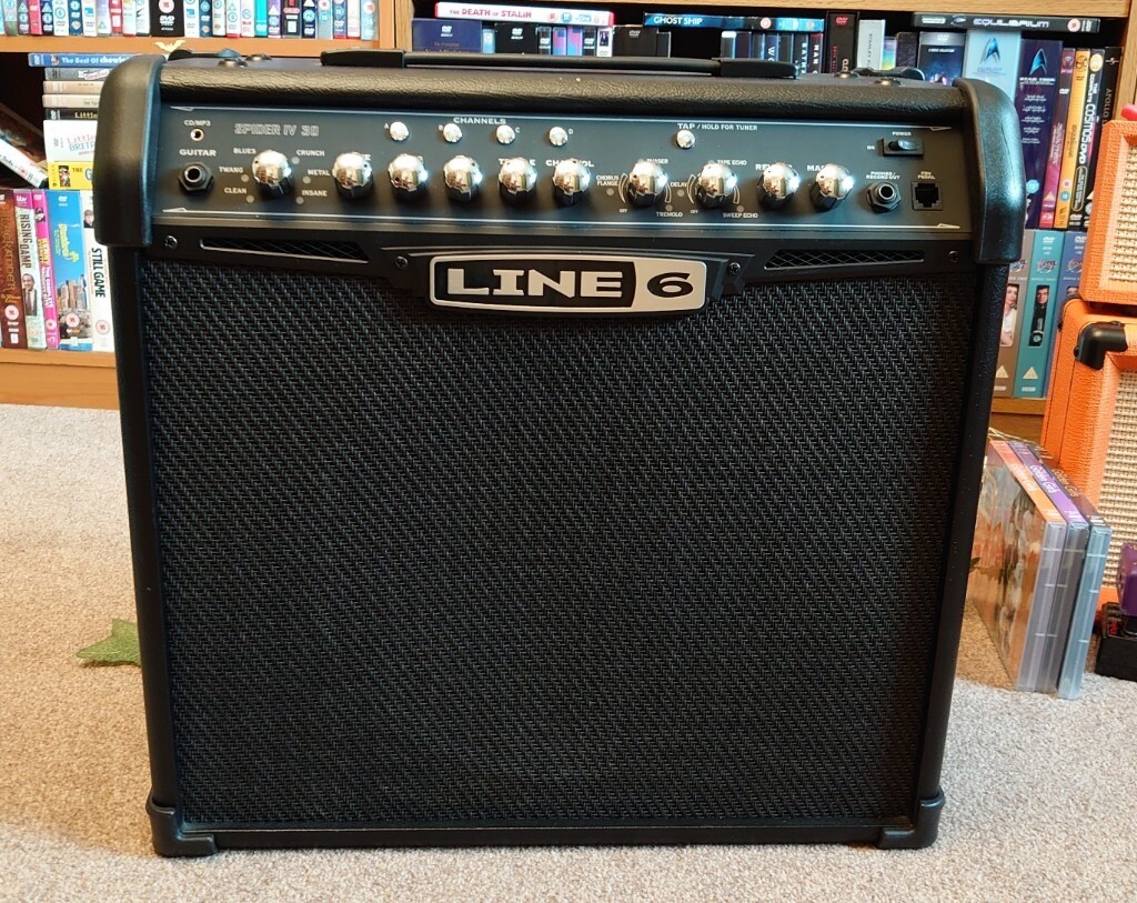 LINE 6 SPIDER IV 4 GUITAR AMP WITH FBVZ FOOTSWITCH 30W AMPLIFIER