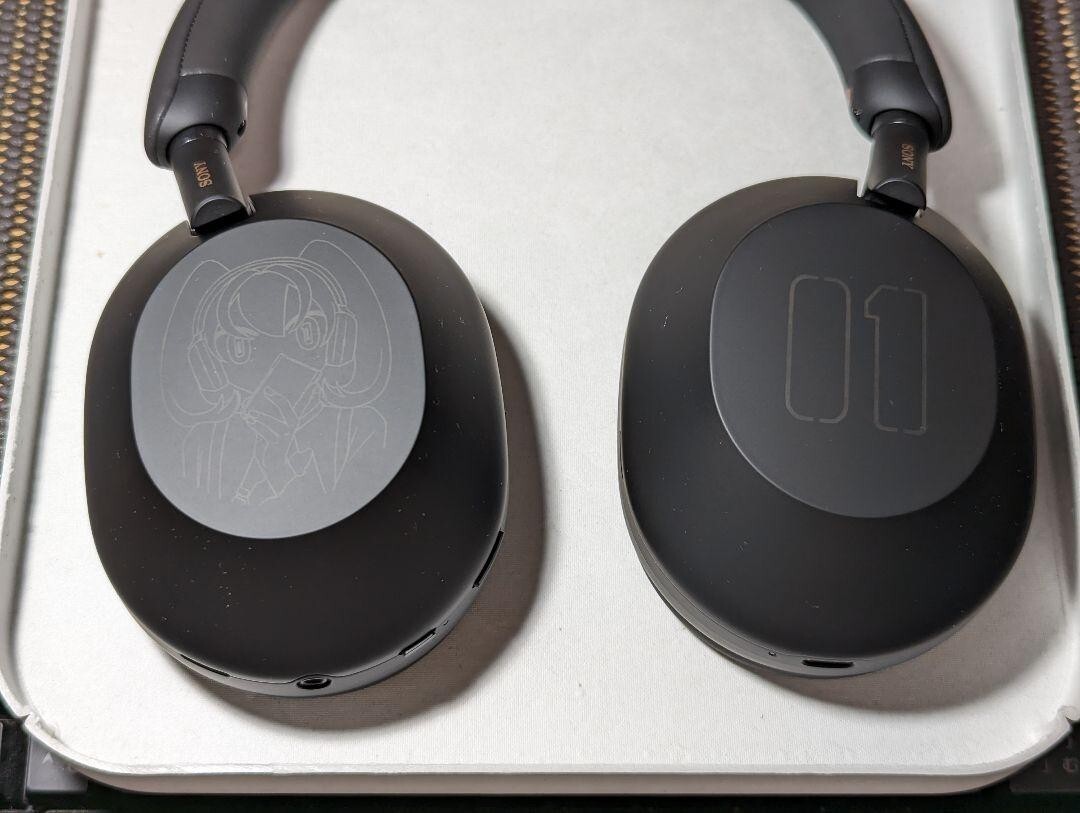 ヘッドホン SONY WH-1000XM5 BLACK/MIKU ソニーストア 「初音ミク」コラボレーションモデル 注文受付開始