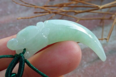 Certified Icy Green Burma Natural A Jade jadeite Pendant Dragon tooth 龙牙 551677