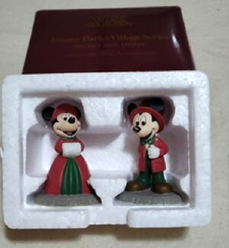 DEPARTMENT 56 Disney Parks Village Series Christmas 