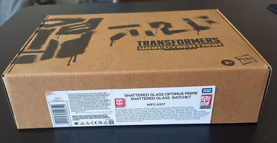 Transformers Generations Selects Shattered Glass Optimus Prime & Ratchet WFC-GS1