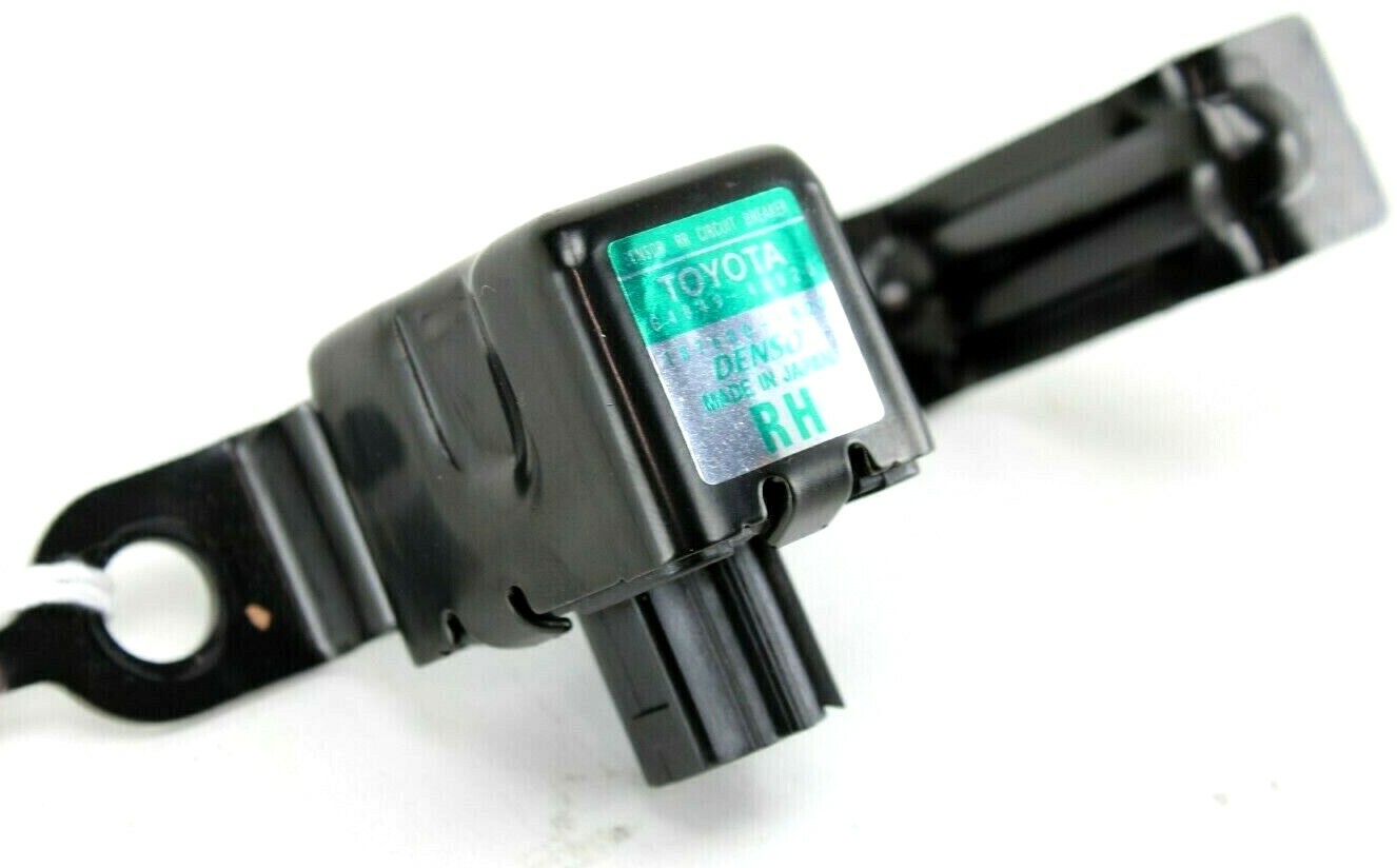 パスポート　32 2006-2008 LEXUS RX 400h REAR RIGHT CIRCUIT BREAKER SENSOR