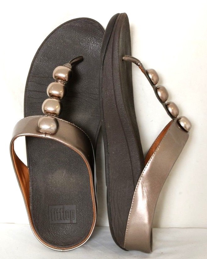 FitFlop C76-012 Rola Bronze Metallic Patent Beaded Thong Sandal Women's US 10