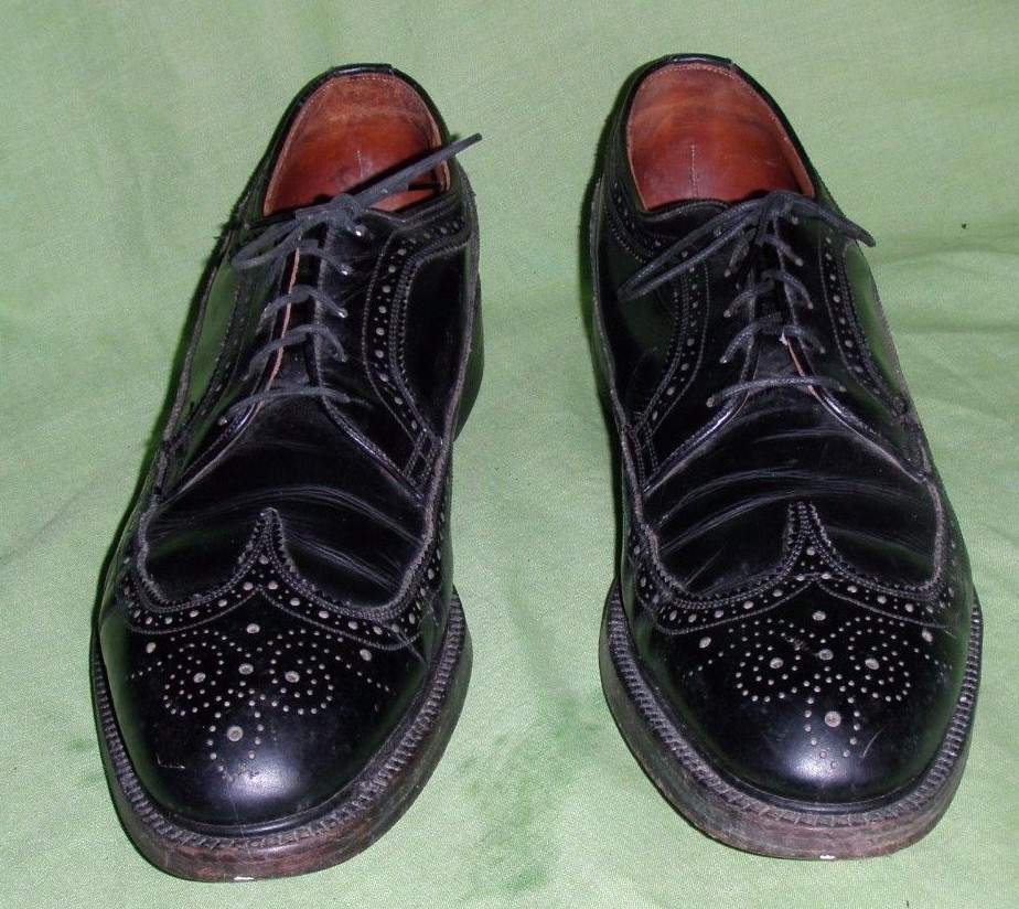 Vintage Churchill Ltd Custom Shoes Black Leather Wingtip Oxford Mens Size 11.5 A