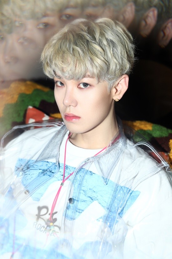 B.A.P ZELO DISTANCE 1st Solo Album NORMAL CD+Poster+Photo