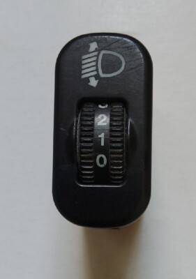 03-06 DODGE MERCEDES SPRINTER DASH HEADLIGHT RANGE CONTROL SWITCH 000 544 48 31