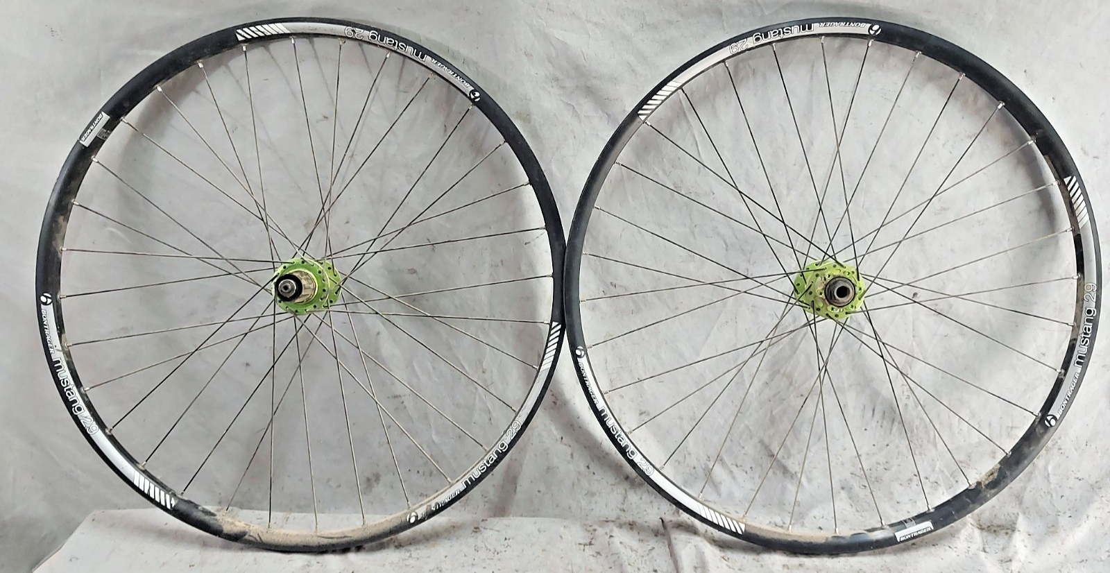 パーツ Bontrager Mustang Pro TLR BOOST 29\"/700 Bontrager Mustang Pro TLR Boost Center Lock Disc 29