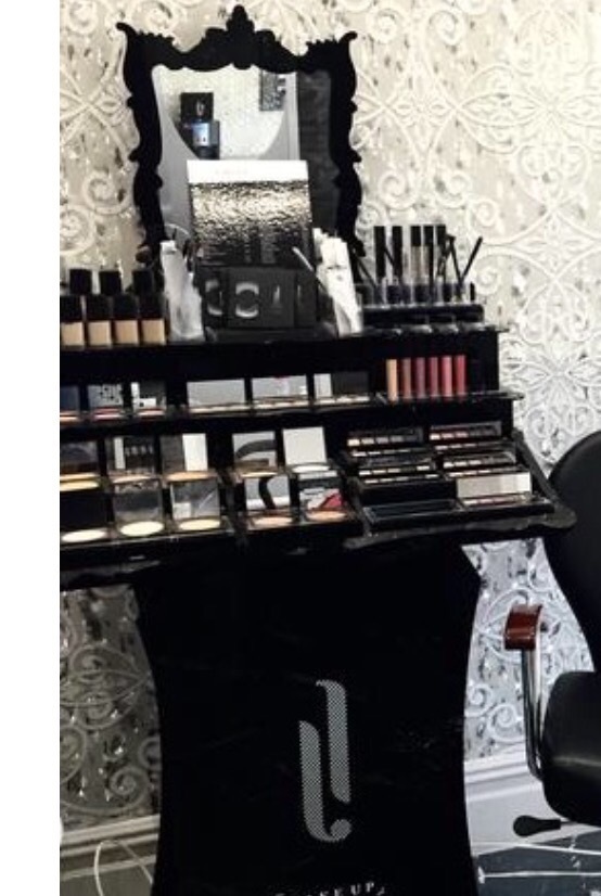 HD brows salon makeup product salon display stand | in ...