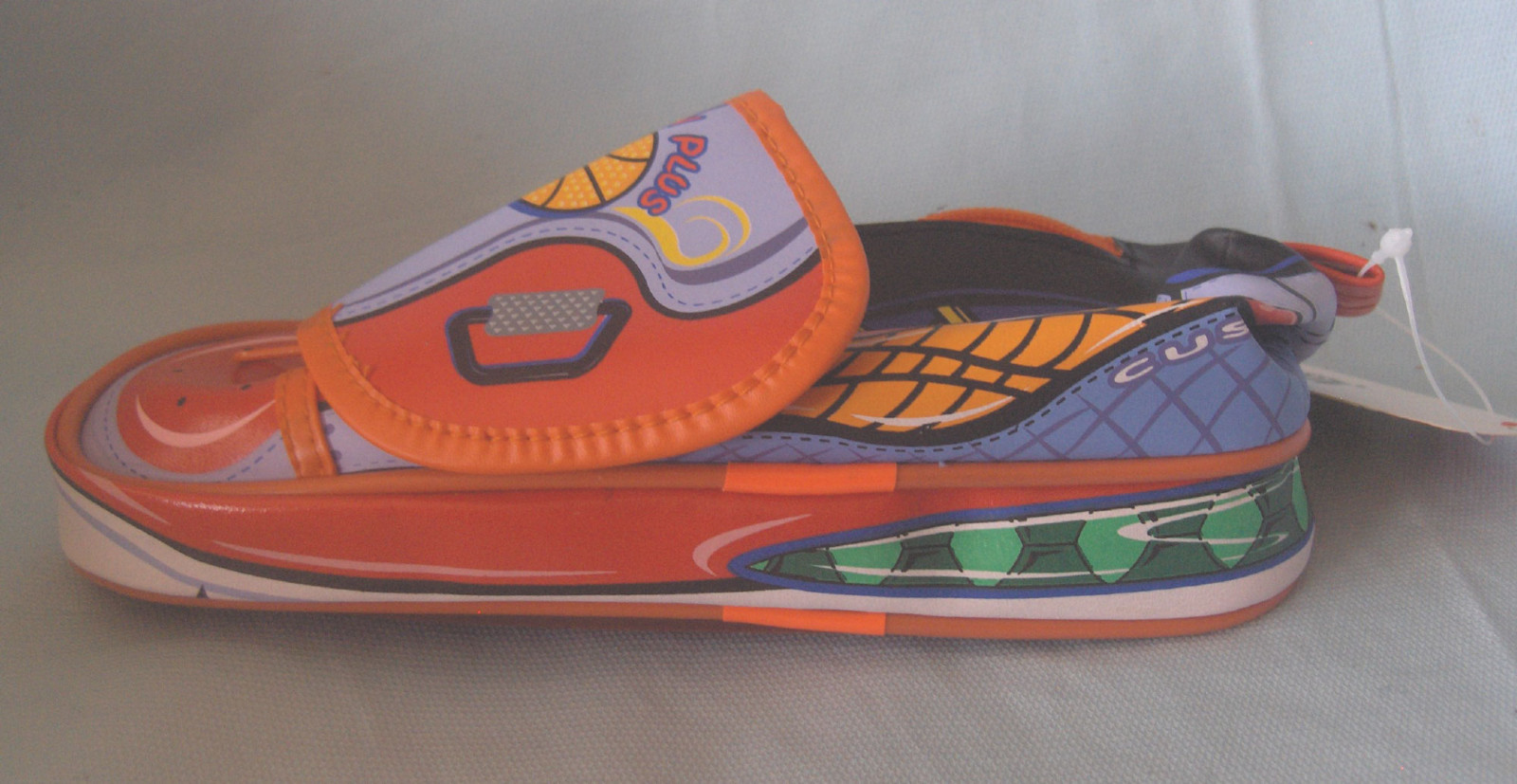 TOYS: Lot of (12) Tennis Shoe Pencil Zipper Pouches/ Cases in Various Colors NIP