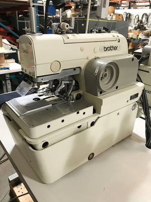 Textile Apparel Equipment Button Hole Sewing Machine