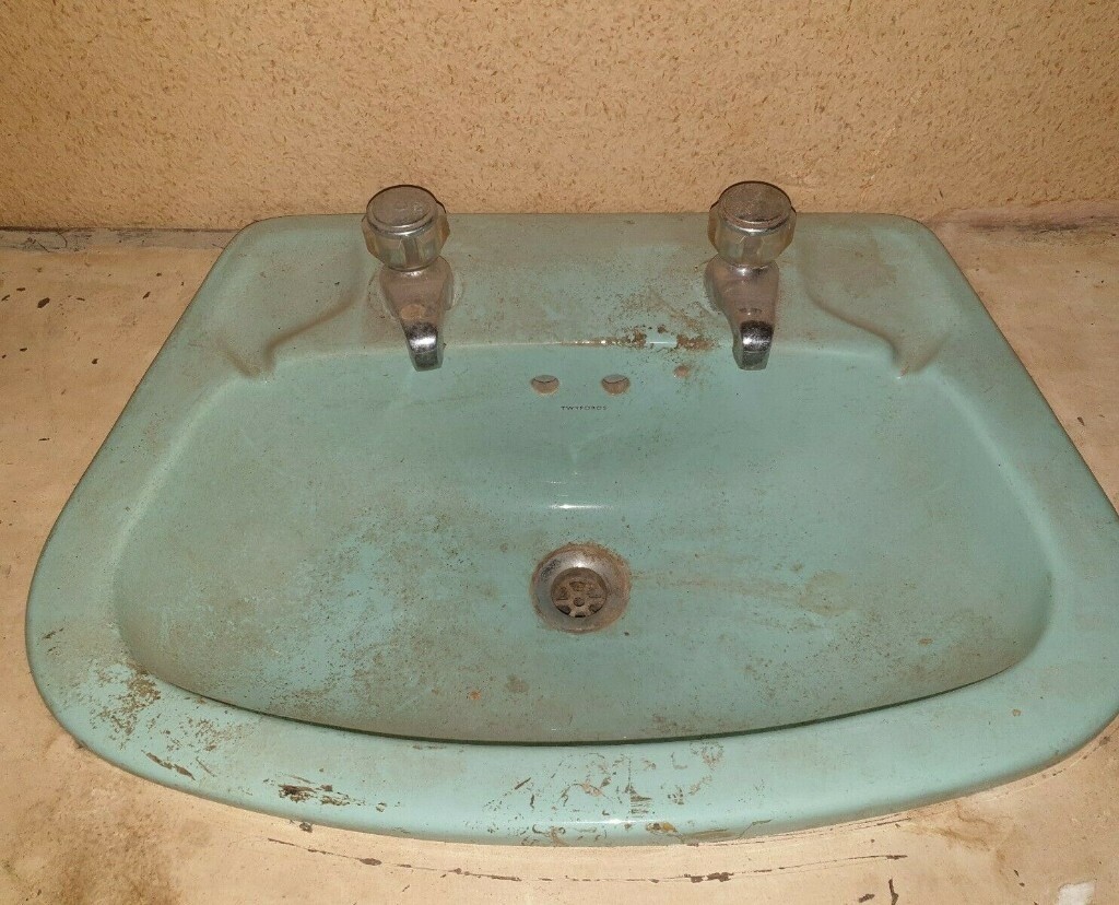 1970s Twyfords Pale Green Sink Bath Wash Basin Vintage Reclamation