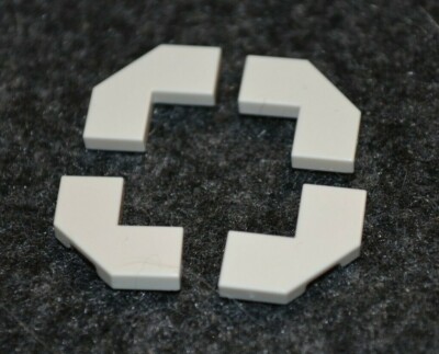 (4) 2x2 White Angled ''L'' Smooth Tile Finishing Brick Bricks  ~ Lego  ~ NEW
