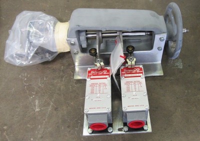 NEW ITT DIA-FLO 1 1/2'' STAINLESS S/S DIAPHRAGM MANUAL FLOW CONTROL VALVE CL 150