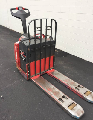 2006 Raymond Electric Pallet Jack/Forklift Electric Pallet Jack...